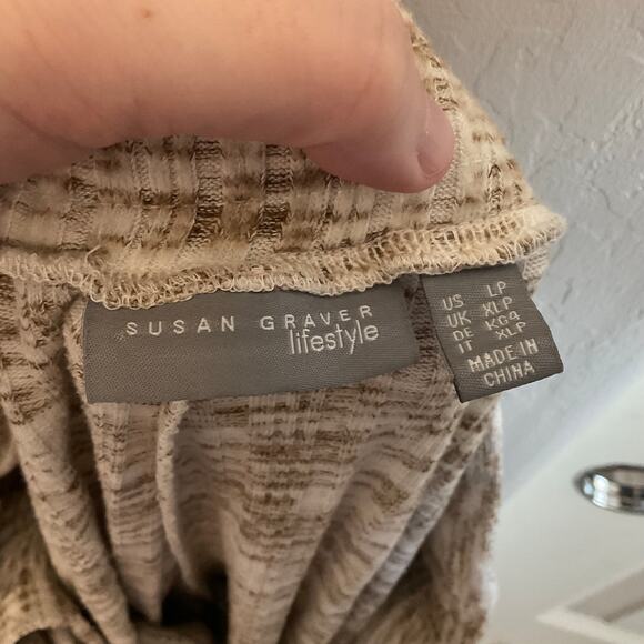 Susan Graver Lifestyle Wide Leg Cropped Lounge Sweater Pants - Size LP - Picture 5 of 7